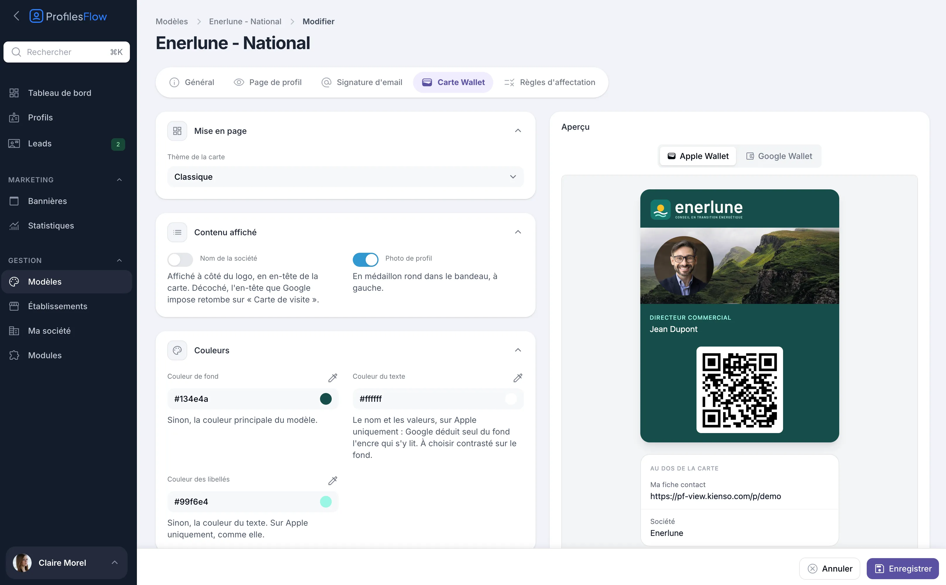 L'onglet Carte Wallet d'un modèle : contenu affiché, couleurs, et aperçu Apple Wallet